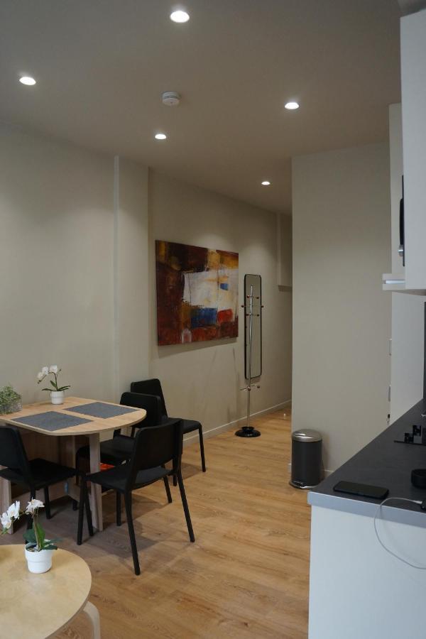 Historic Center Luxury Studio Apartment アテネ エクステリア 写真