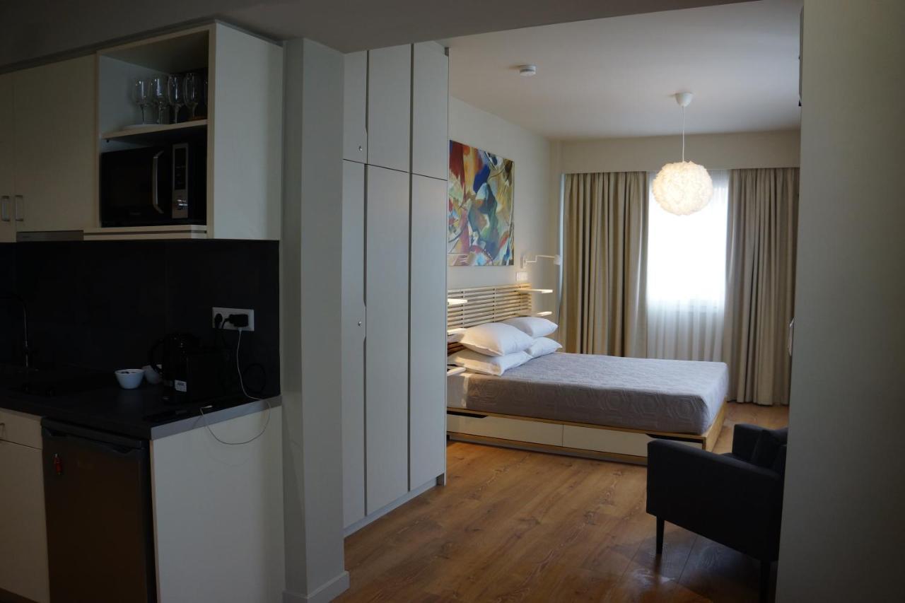 Historic Center Luxury Studio Apartment アテネ エクステリア 写真